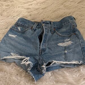 Levi’s 501 Distressed Denim Women Shorts